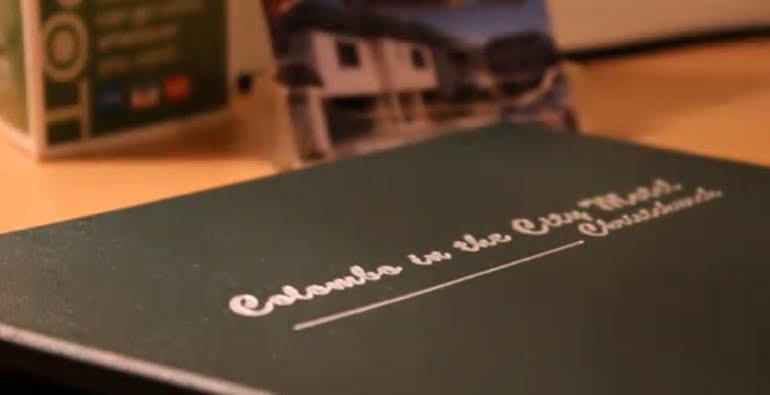 Colombo In The City Крайстчёрч Экстерьер фото A book with a dedication